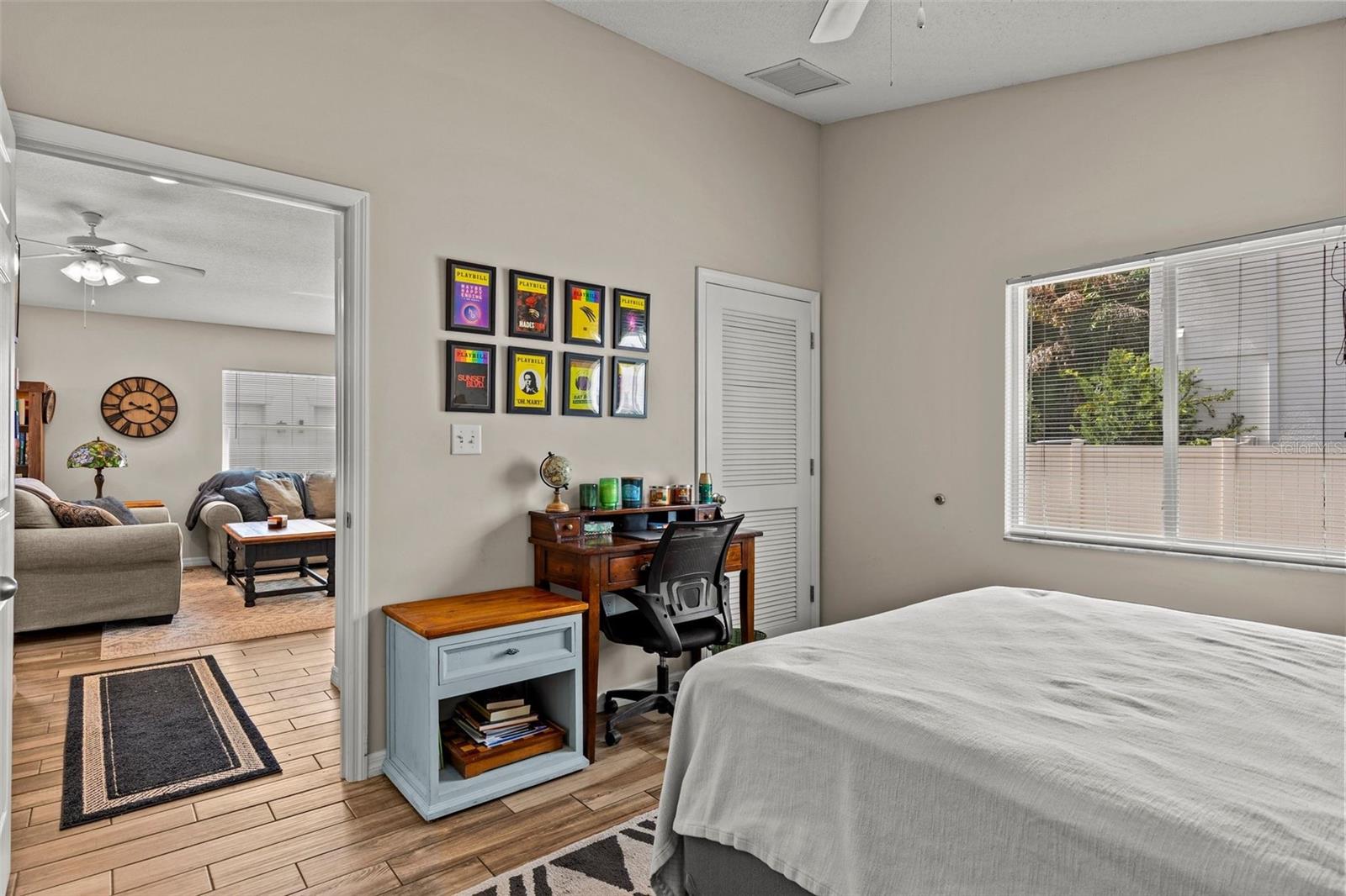 211 S ALBANY AVE — photo 43