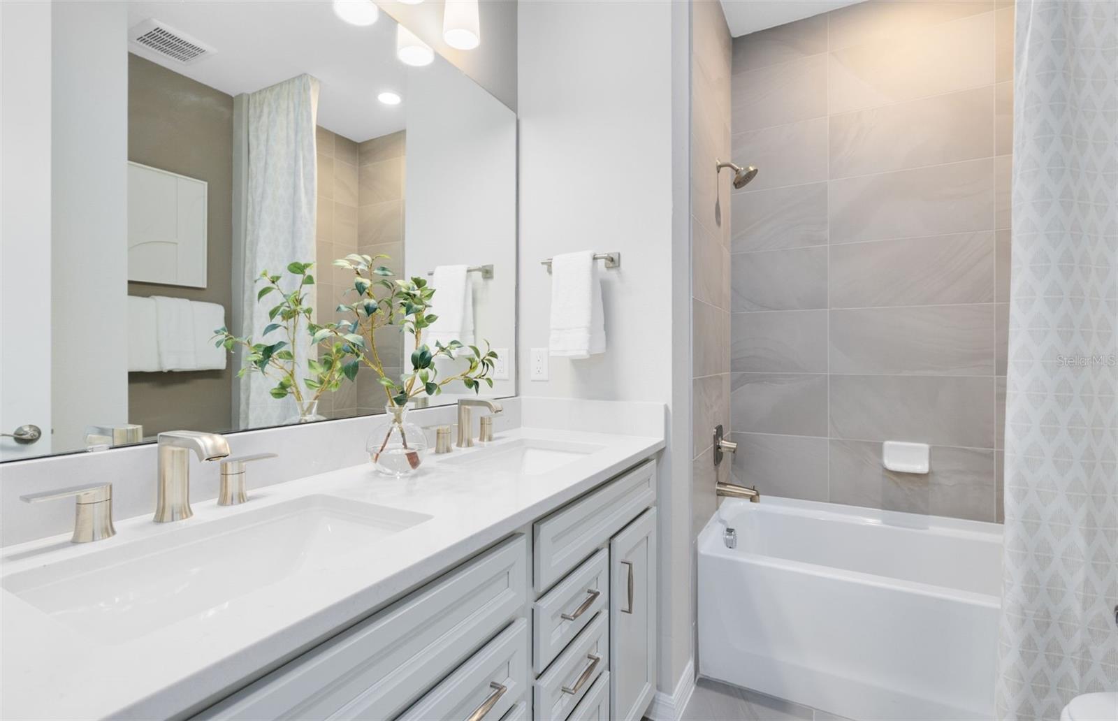 33387 BARNEBROOK DR — photo 12