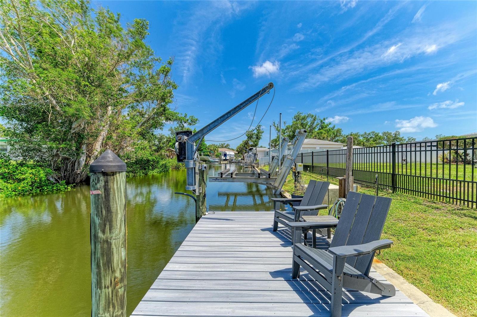 302 DONA DR — photo 4