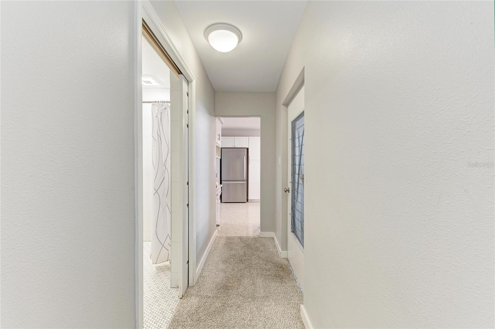 302 DONA DR — photo 54
