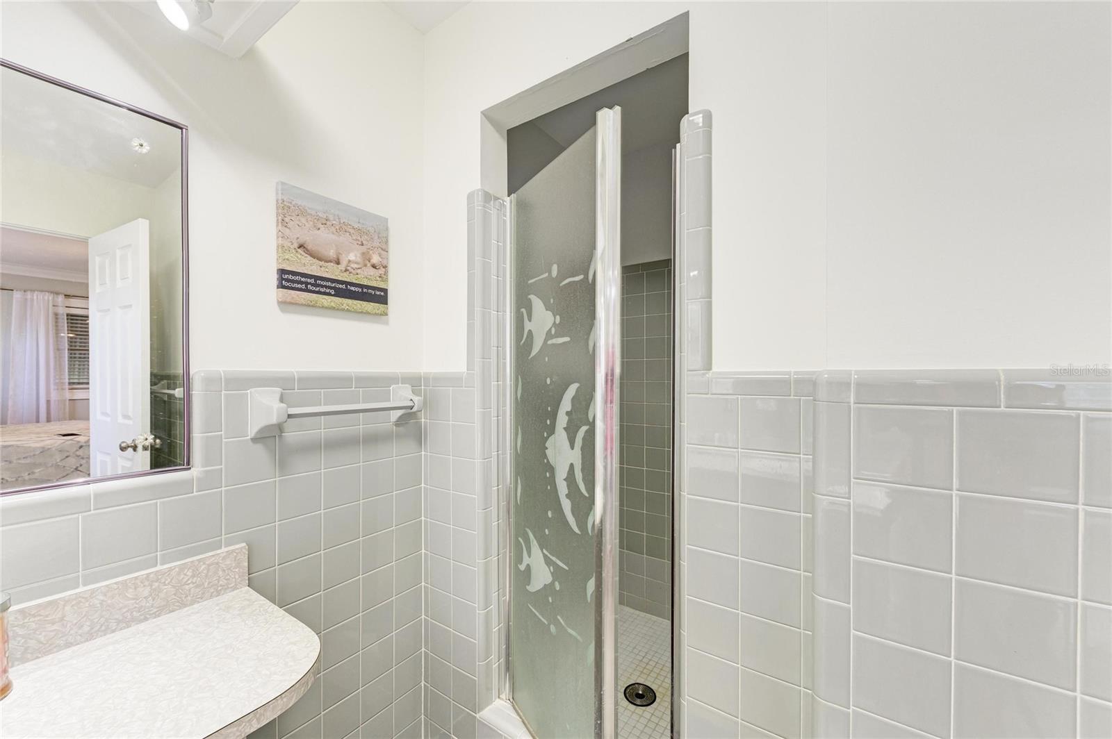 302 DONA DR — photo 53