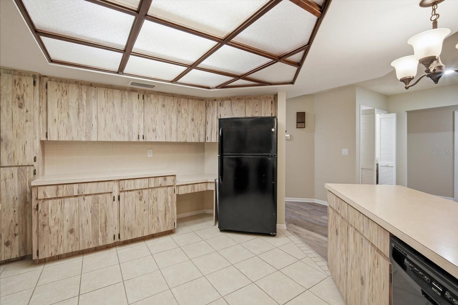 1405 LAUREL CT — photo 11