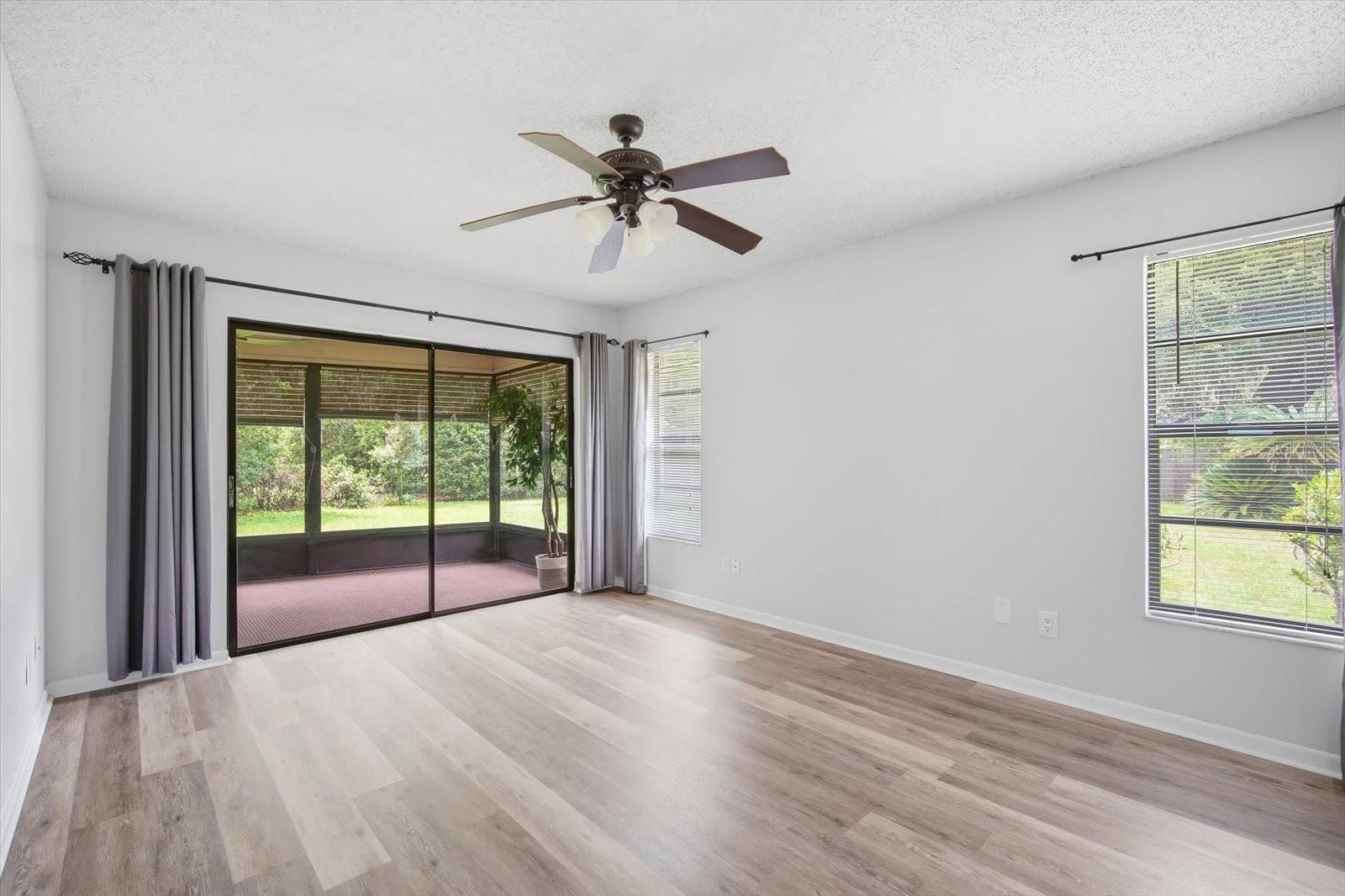 1405 LAUREL CT — photo 14