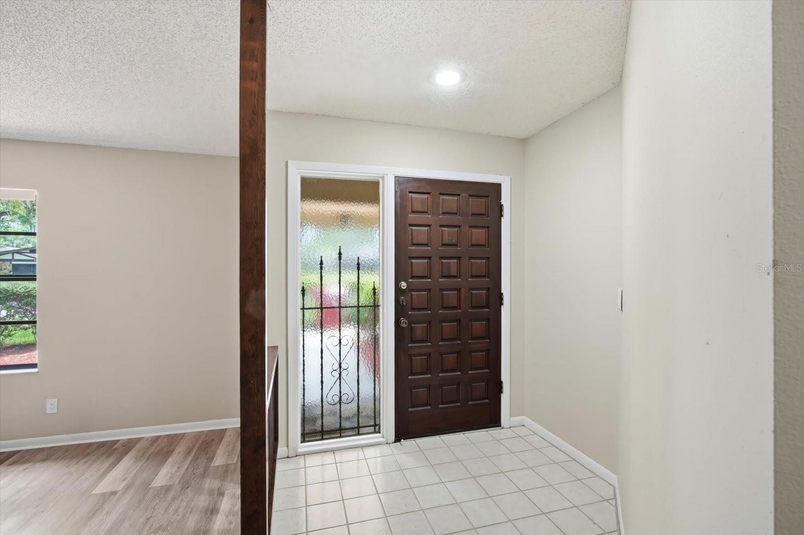 1405 LAUREL CT — photo 22
