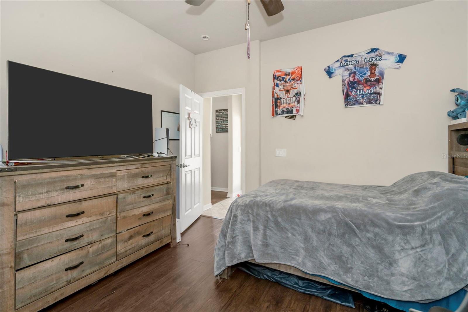 2307 SILVER TRUMPET CT — photo 13