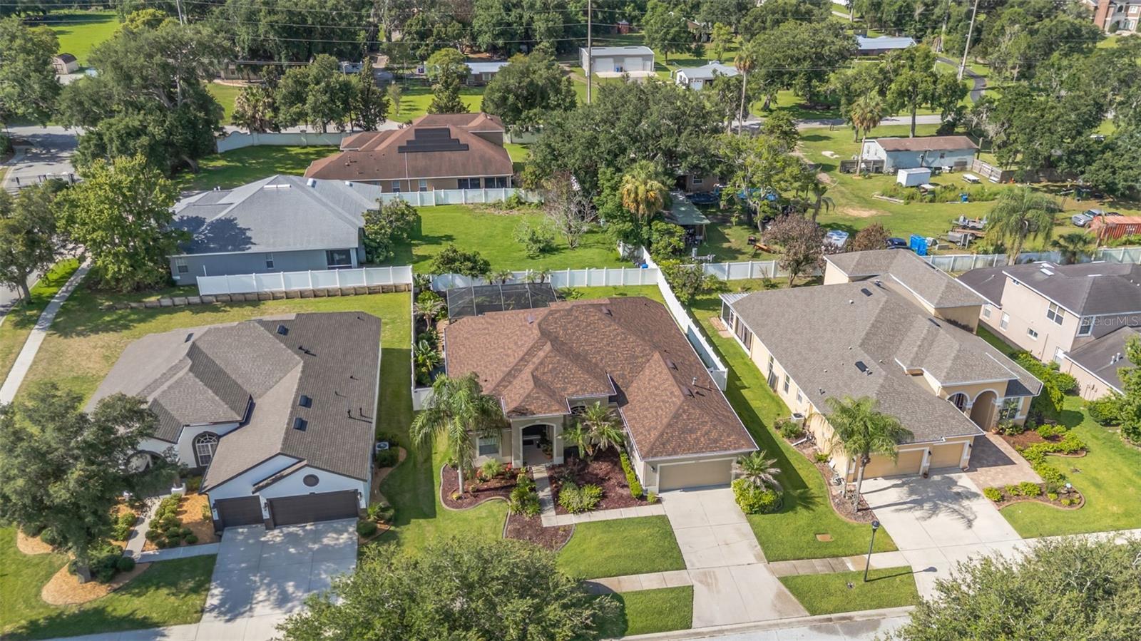 2307 SILVER TRUMPET CT — photo 23