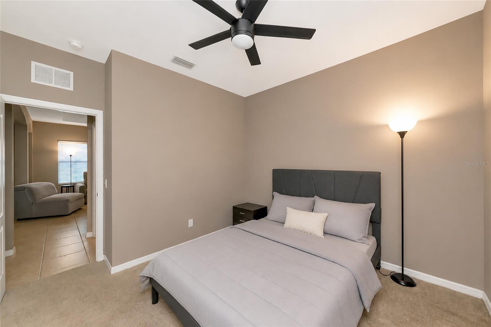 4930 NEWPORT NEWS CIR — photo 16