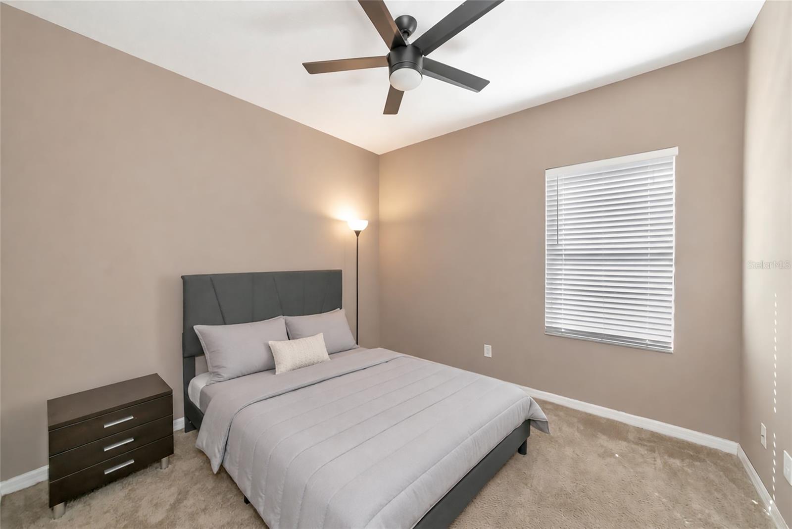 4930 NEWPORT NEWS CIR — photo 17