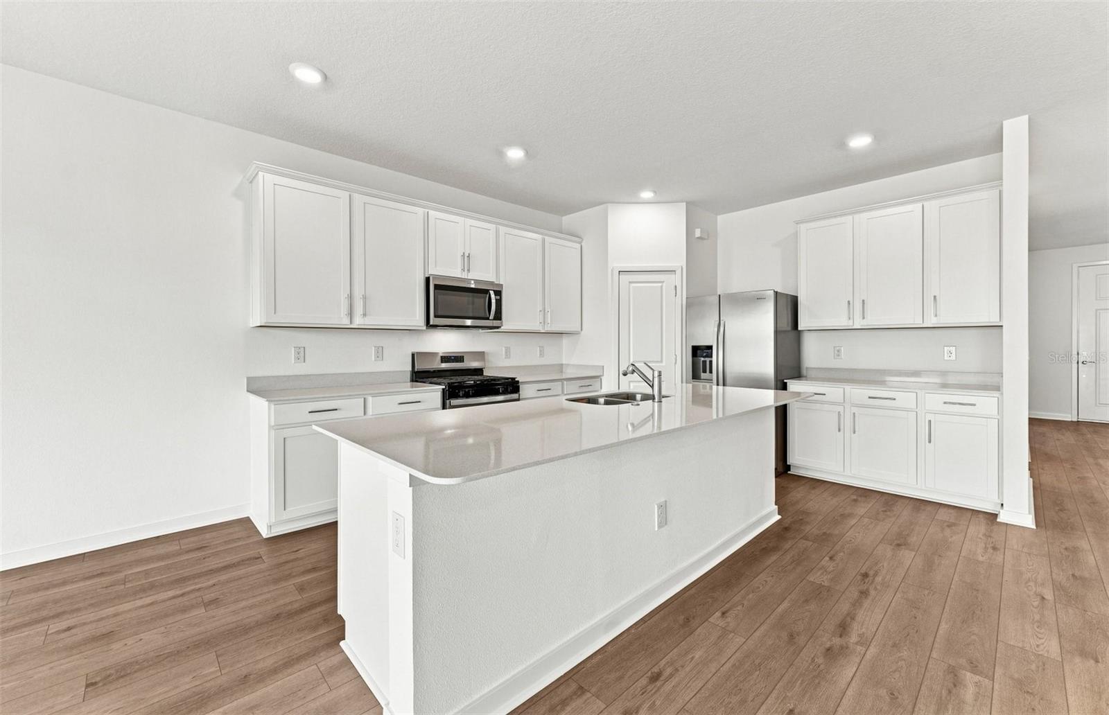 6657 ASBURY BARNES LN — photo 3