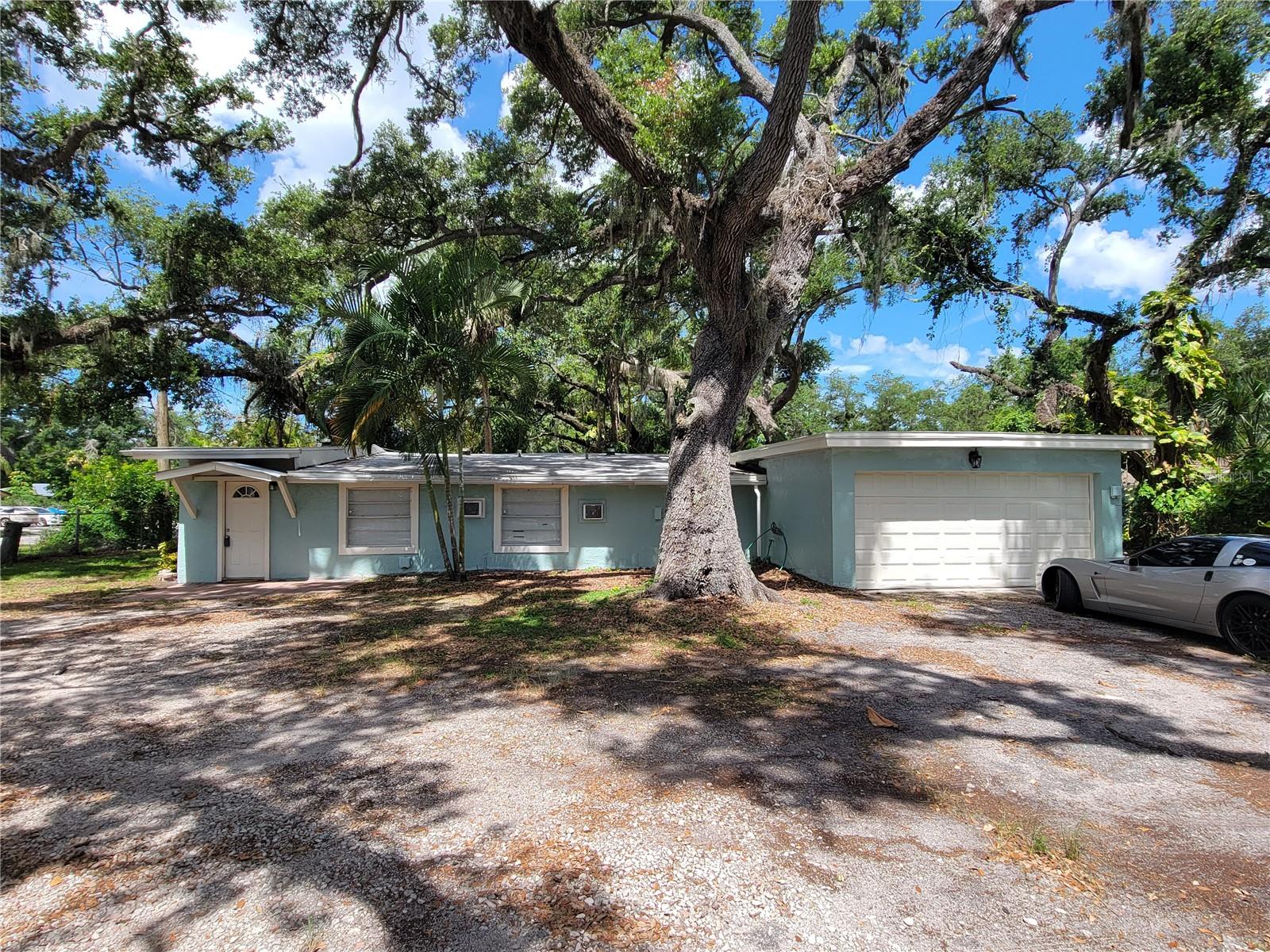 1375 MYRTLE ST — photo 3