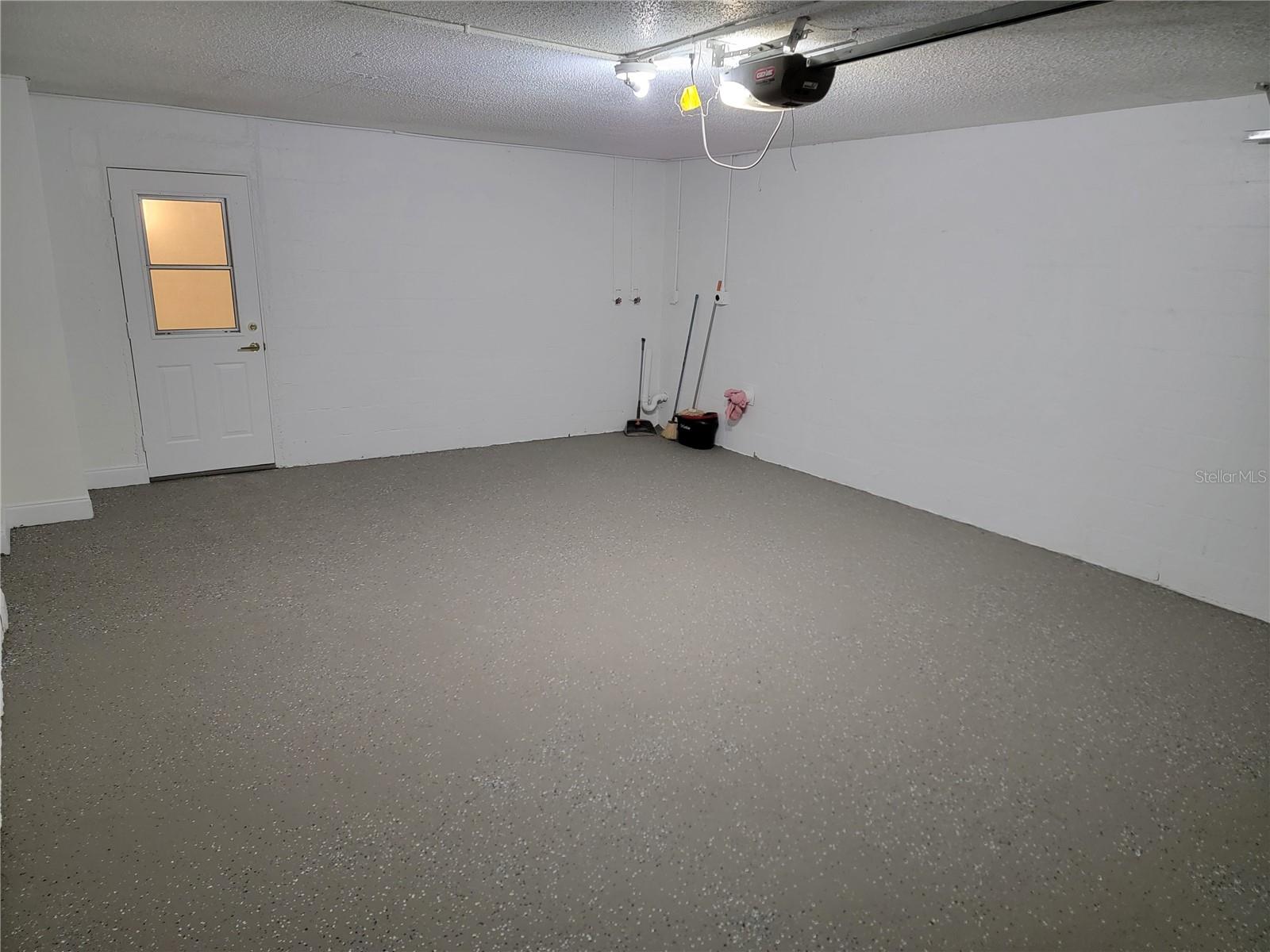 1375 MYRTLE ST — photo 34