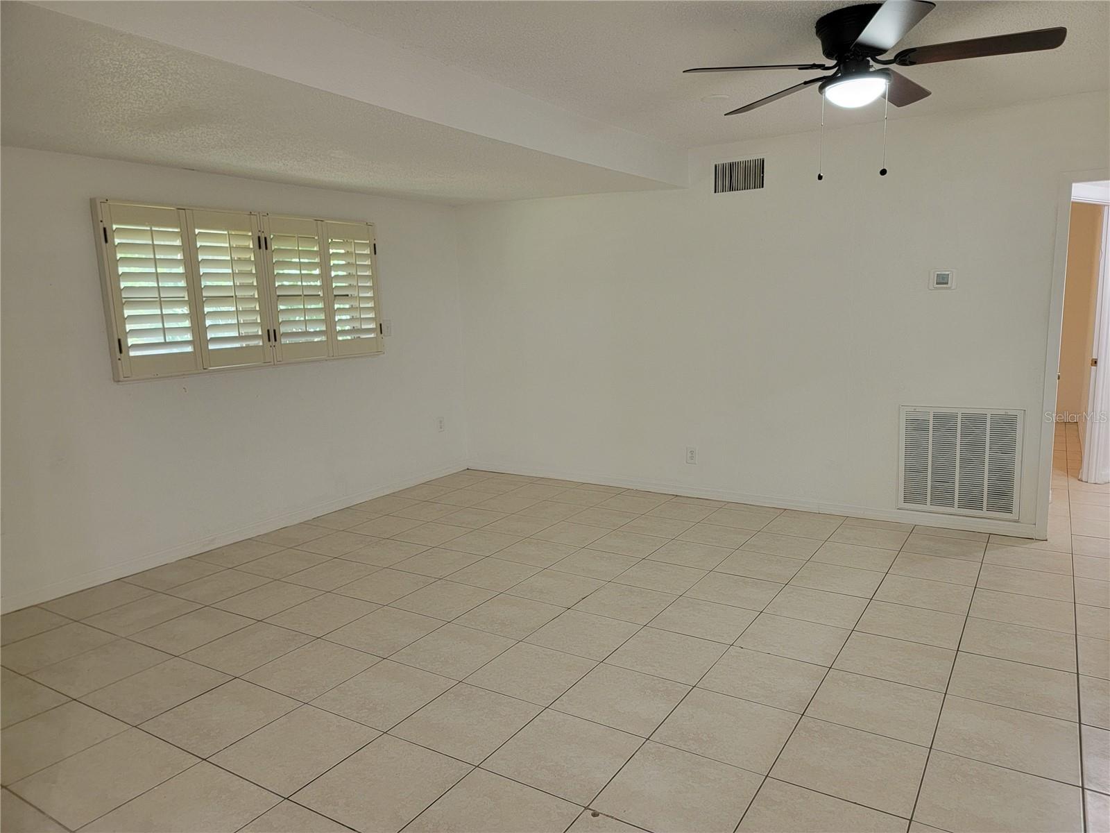 1375 MYRTLE ST — photo 15