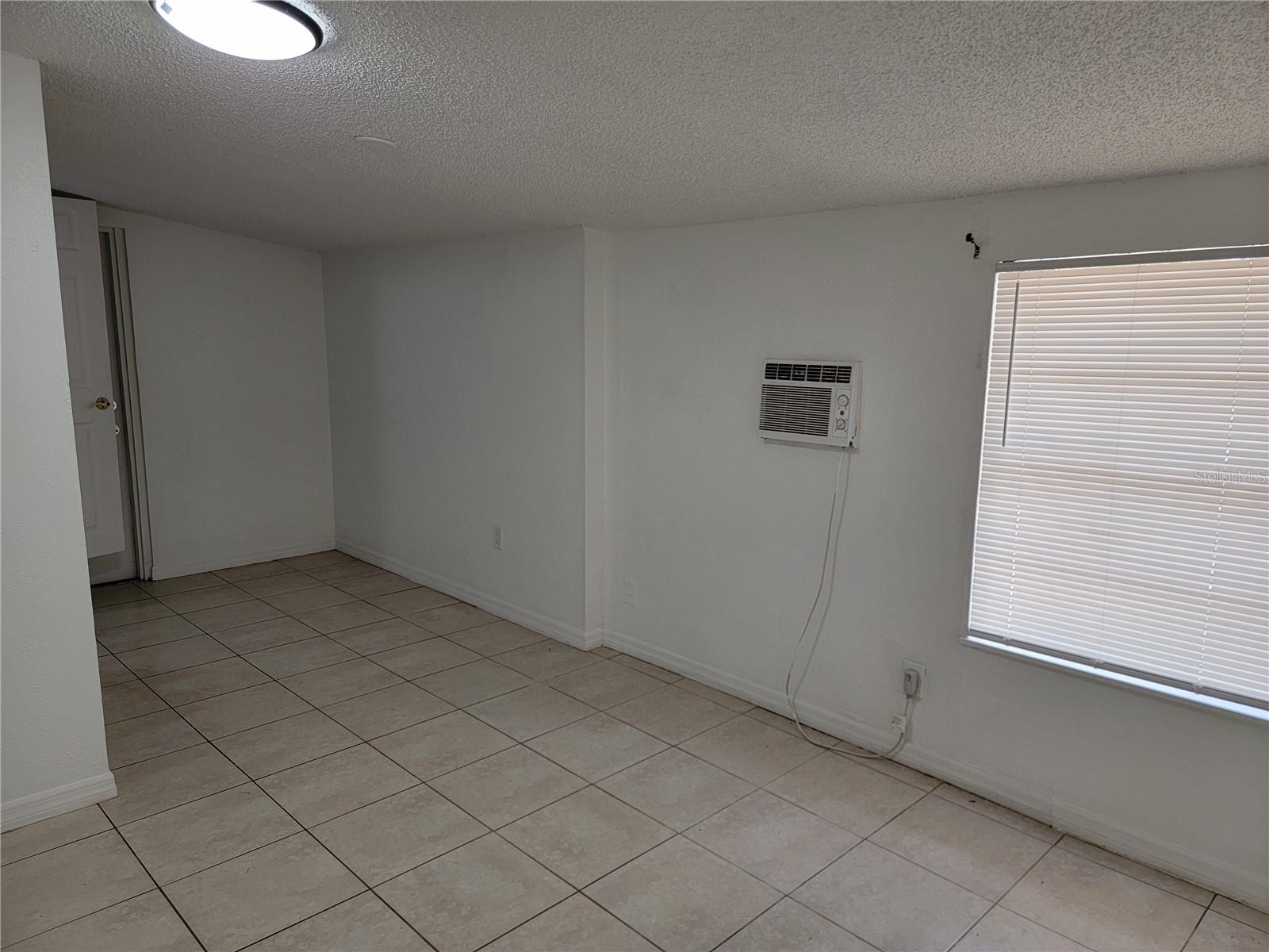 1375 MYRTLE ST — photo 31
