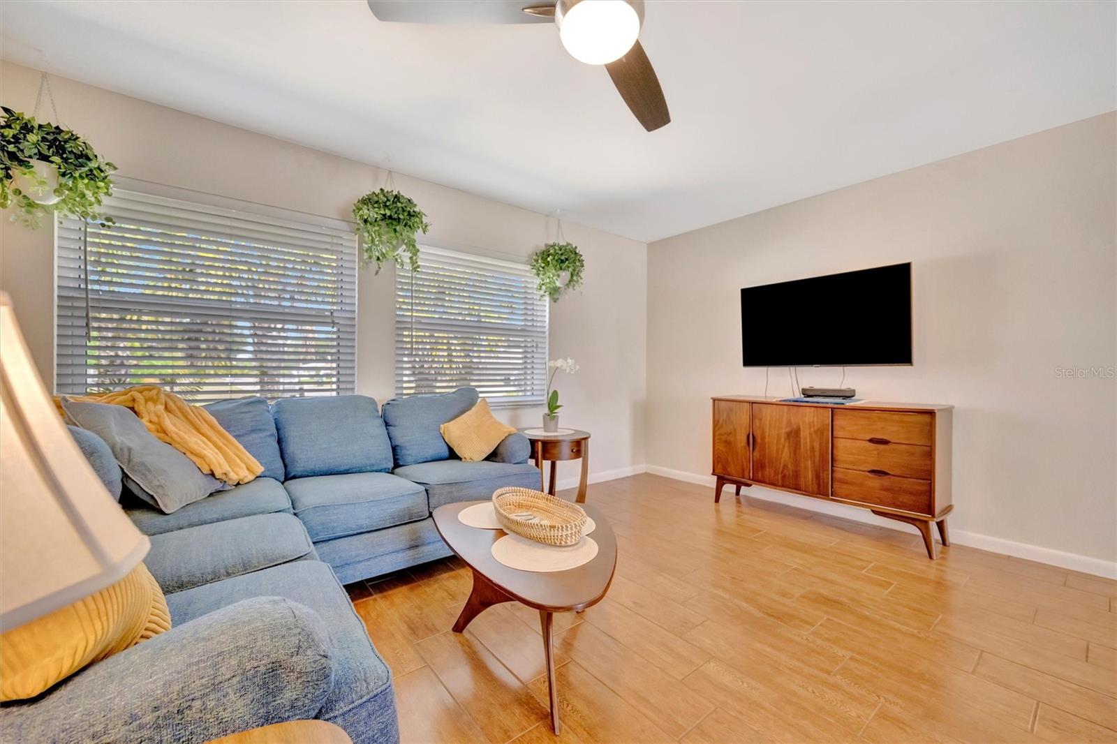 5729 AUGUSTA CIR — photo 24