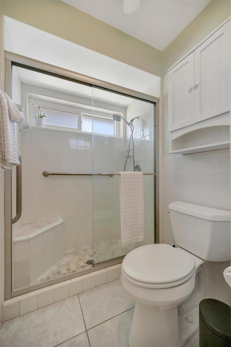 5729 AUGUSTA CIR — photo 38