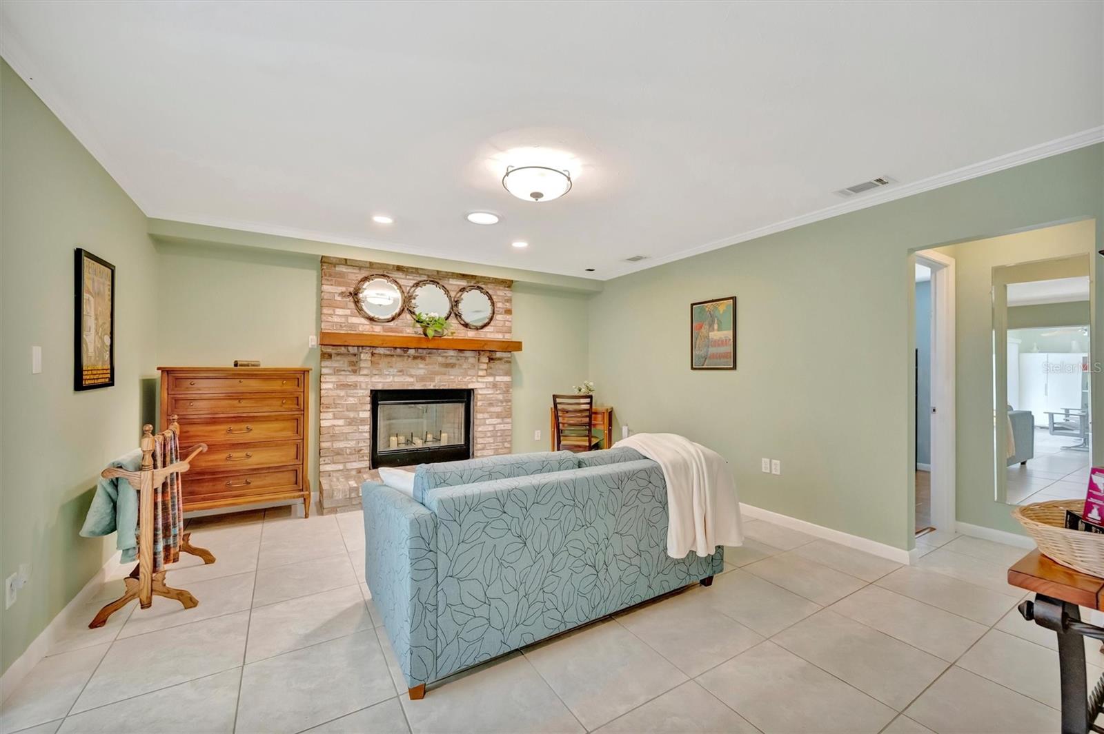 5729 AUGUSTA CIR — photo 9