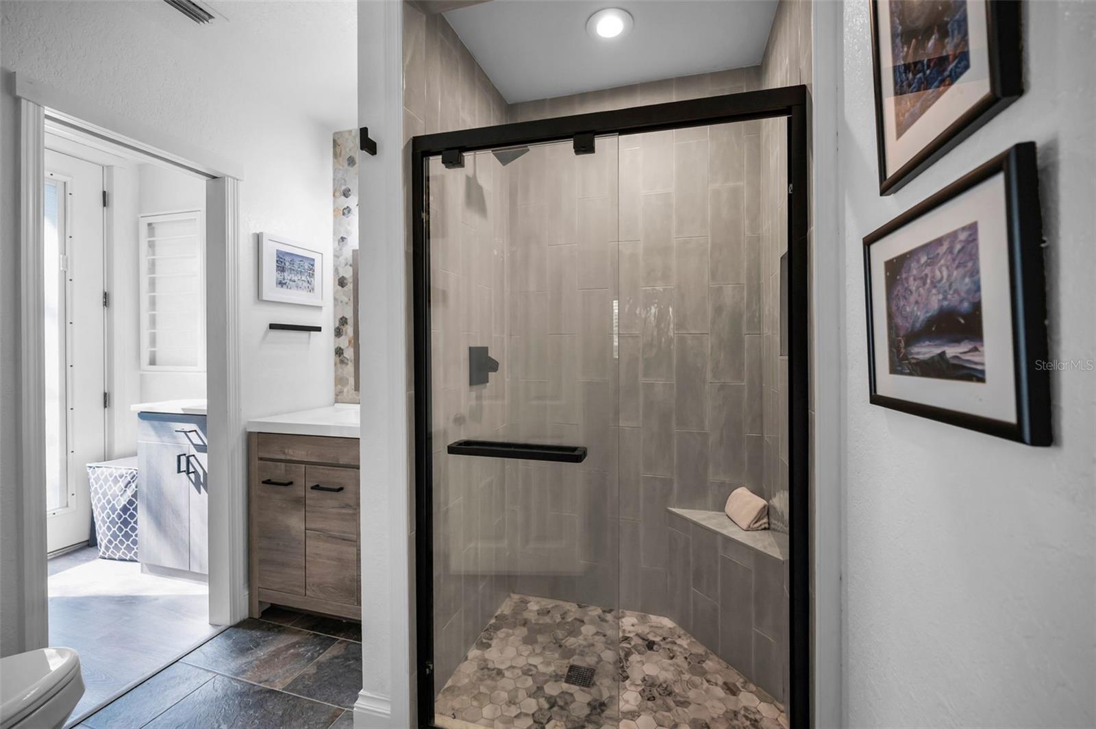 525 LEXINGTON ST — photo 25