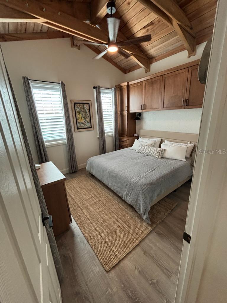 525 LEXINGTON ST — photo 15