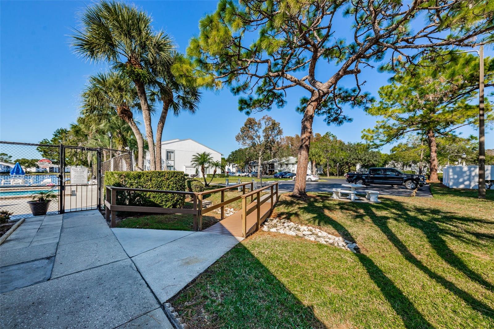 1151 PINE RIDGE CIR W #F1 — photo 41