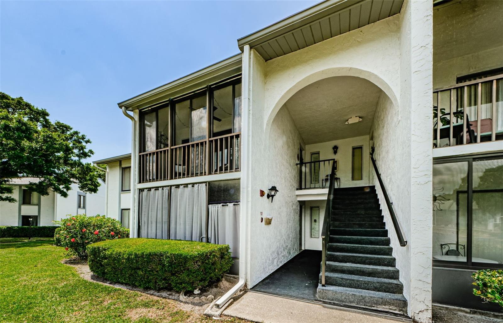 1151 PINE RIDGE CIR W #F1 — photo 4
