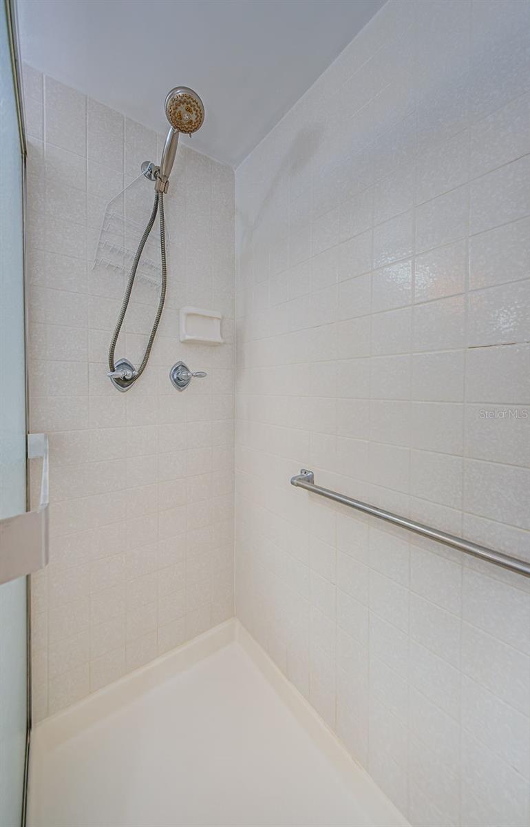 1151 PINE RIDGE CIR W #F1 — photo 26