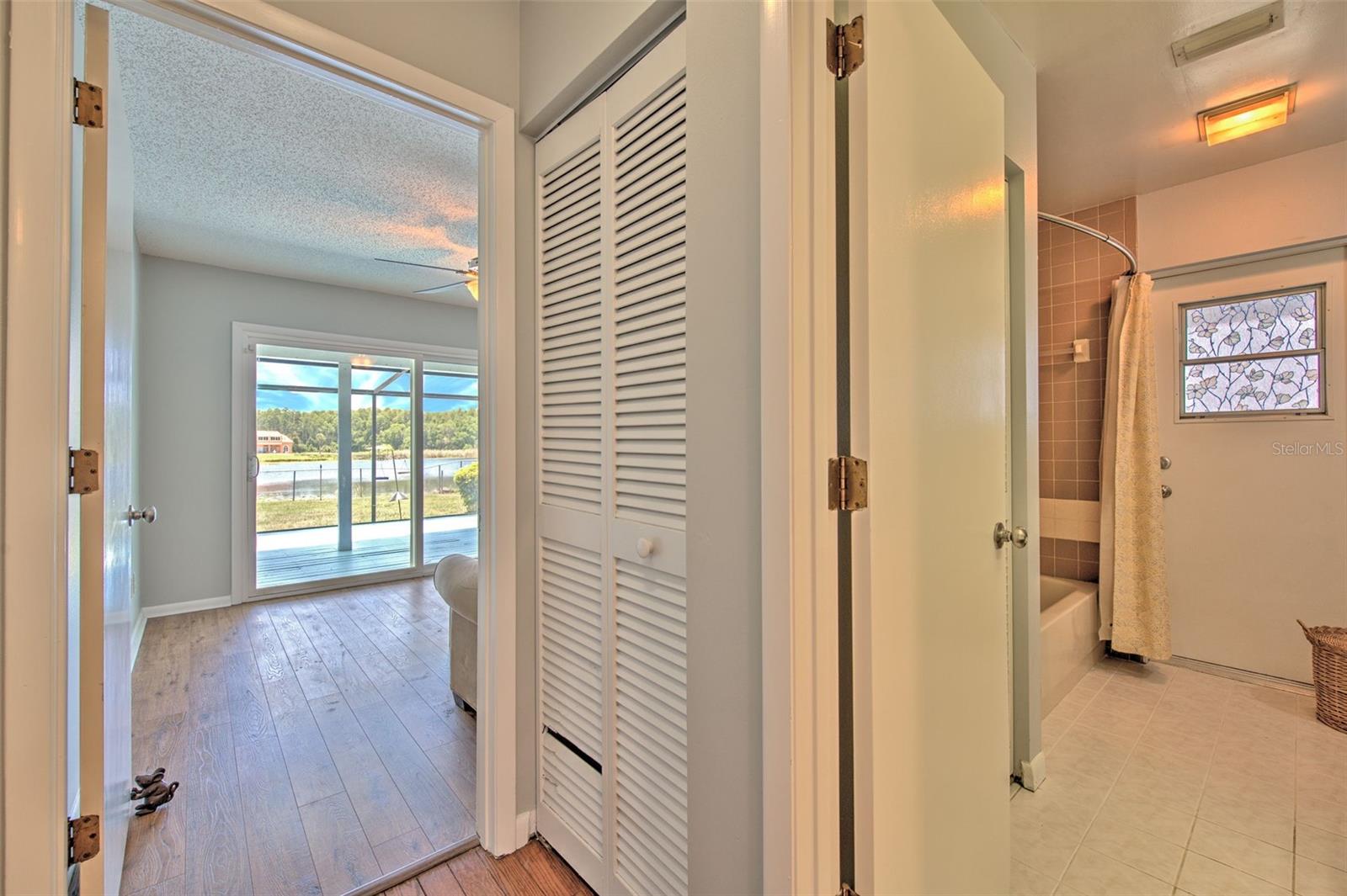 2459 SHOREWOOD LN — photo 30