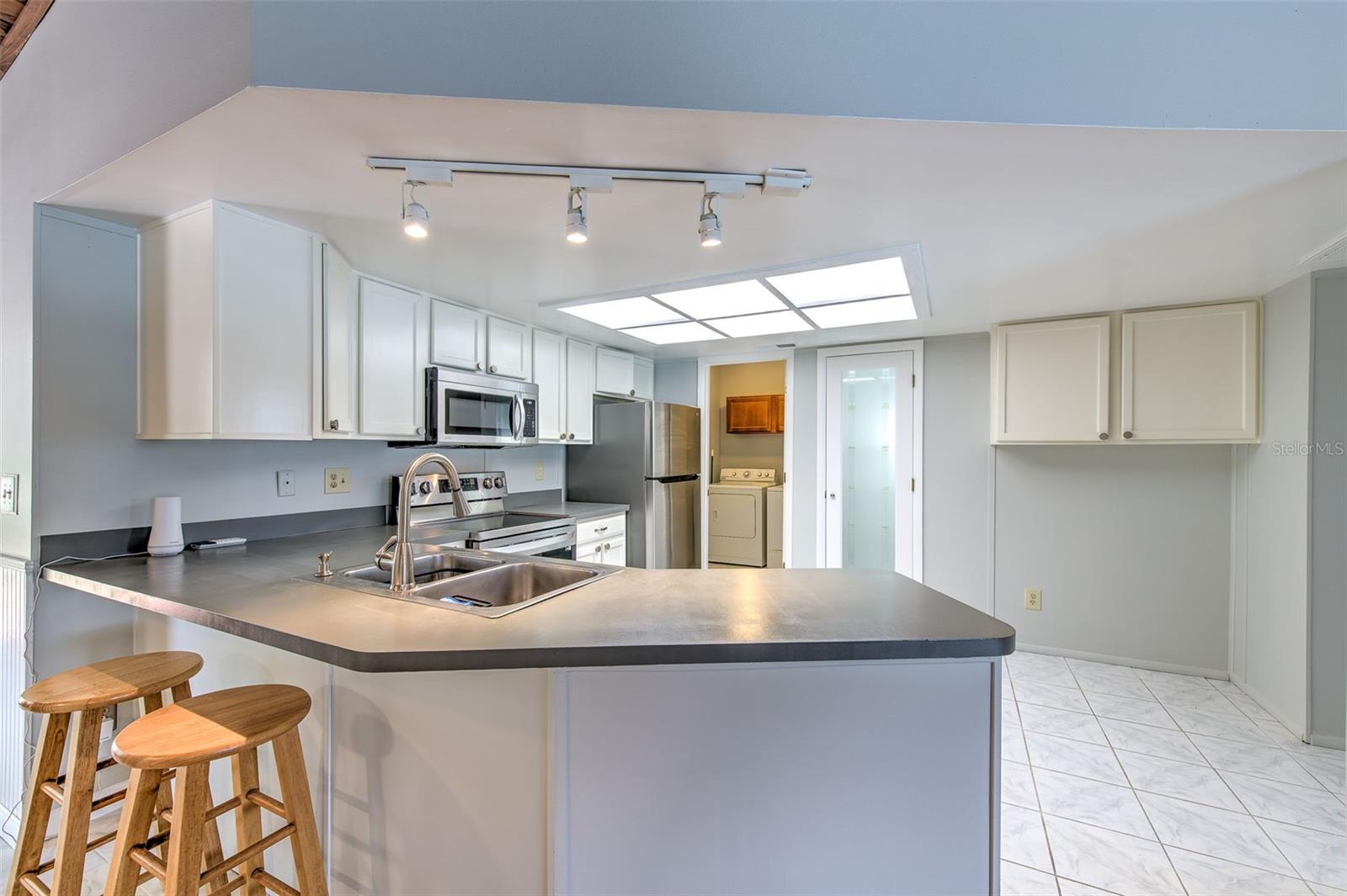 2459 SHOREWOOD LN — photo 19