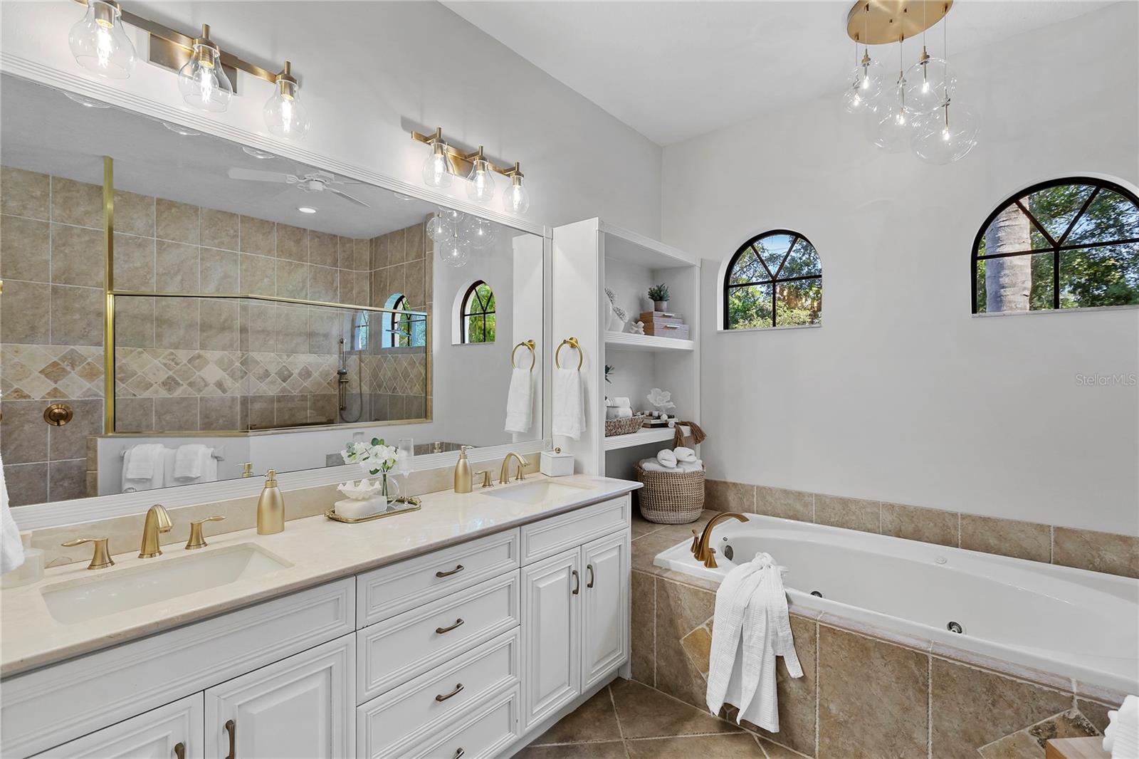 6410 BUTLERS CREST DR — photo 17