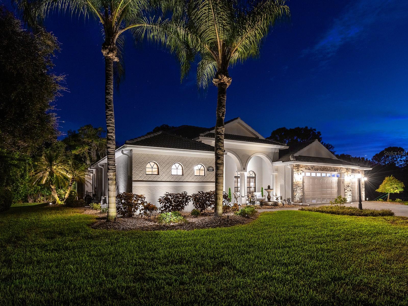 6410 BUTLERS CREST DR — photo 3