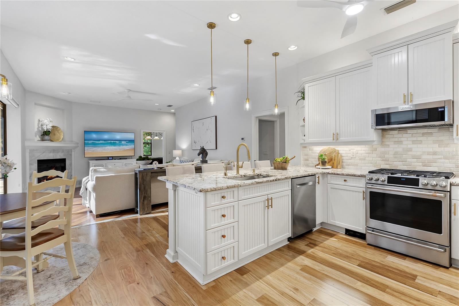 6410 BUTLERS CREST DR — photo 19