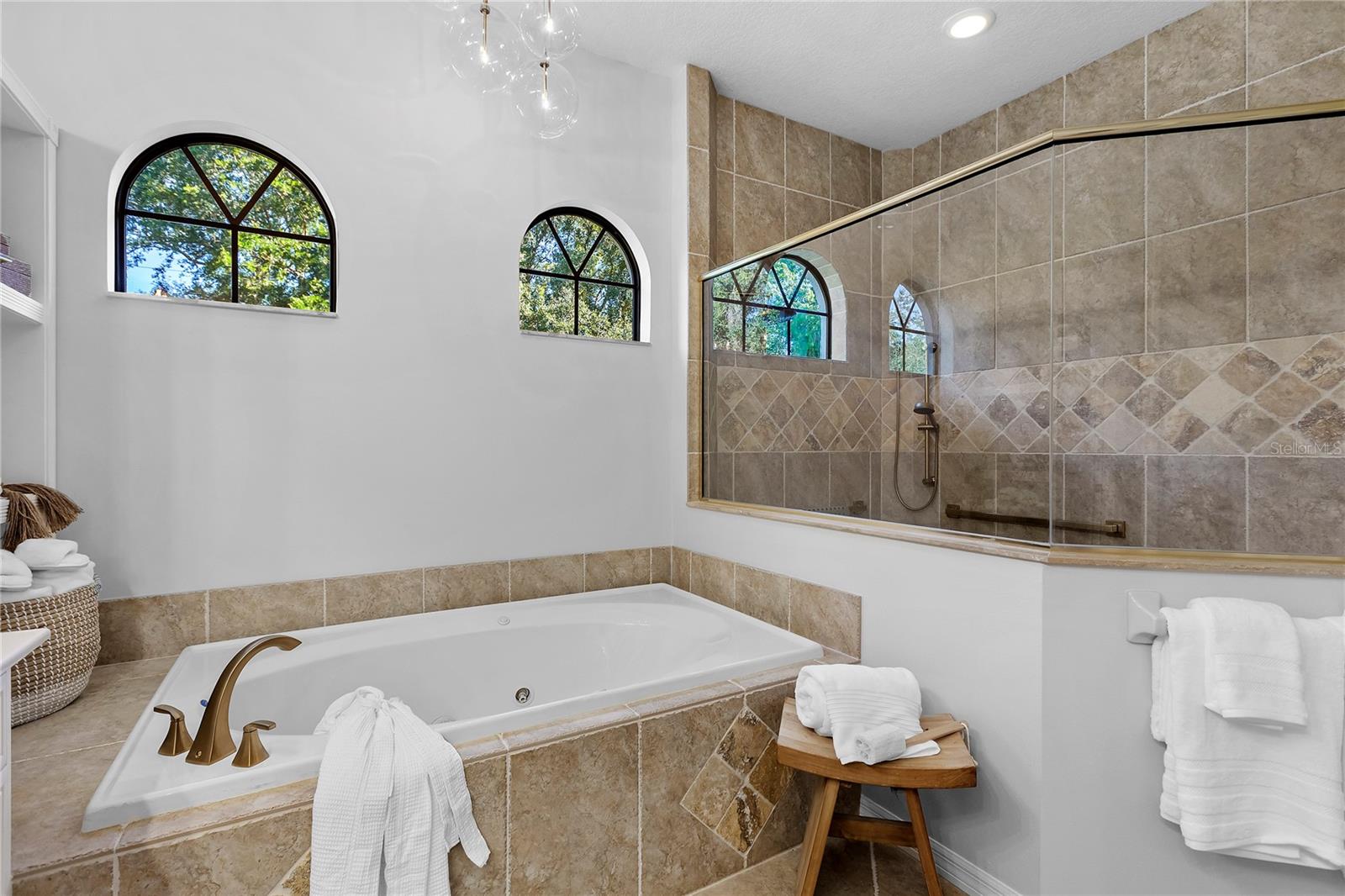6410 BUTLERS CREST DR — photo 18