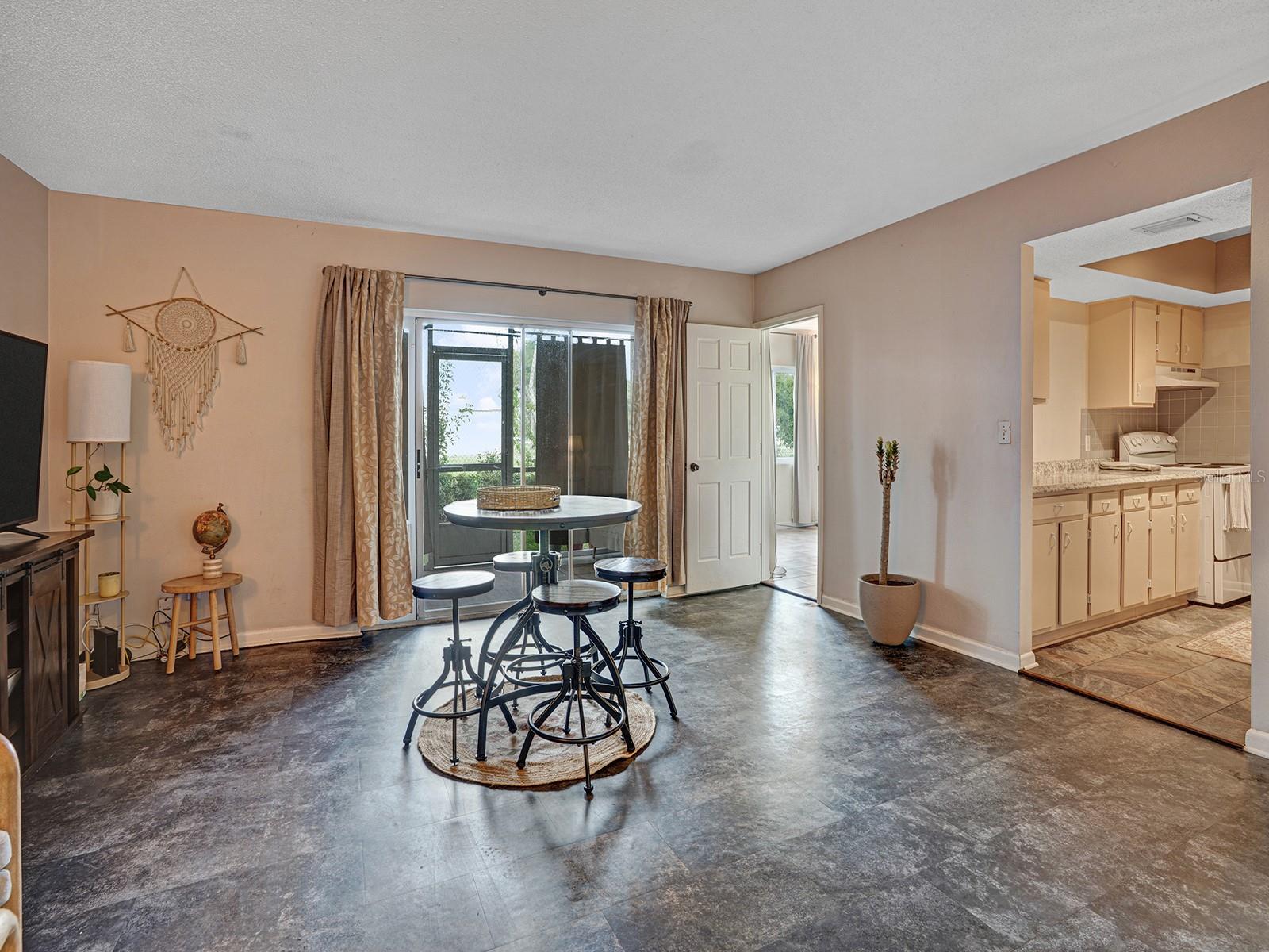 625 N KEENE RD #B — photo 3