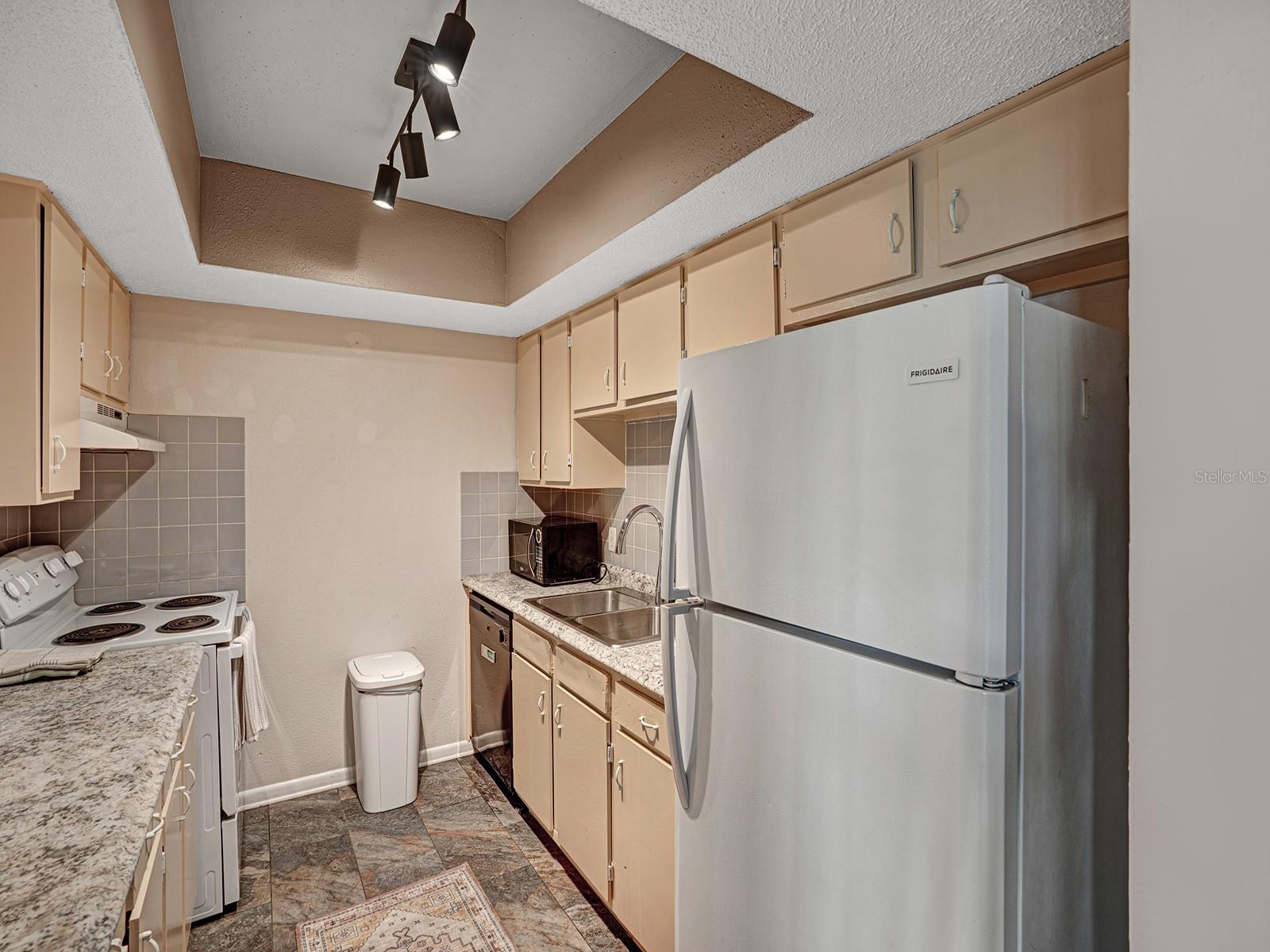 625 N KEENE RD #B — photo 10