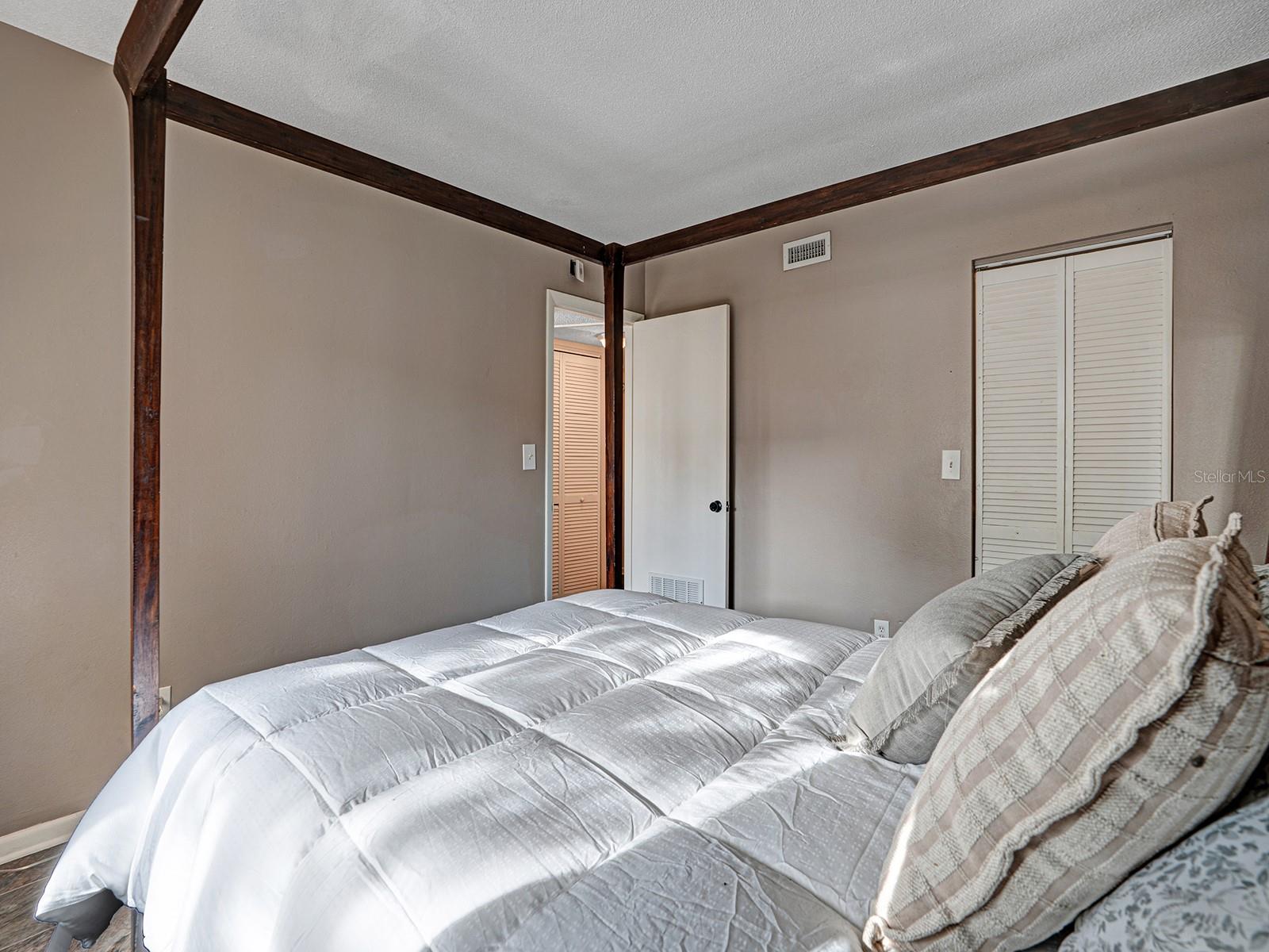 625 N KEENE RD #B — photo 13