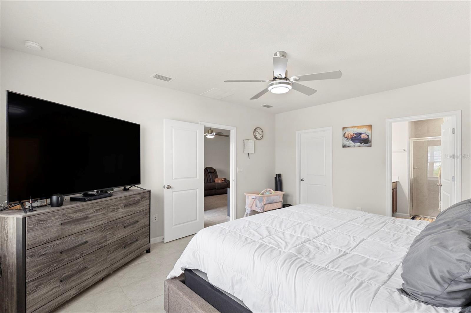 17784 TURNING LEAF CIR — photo 35