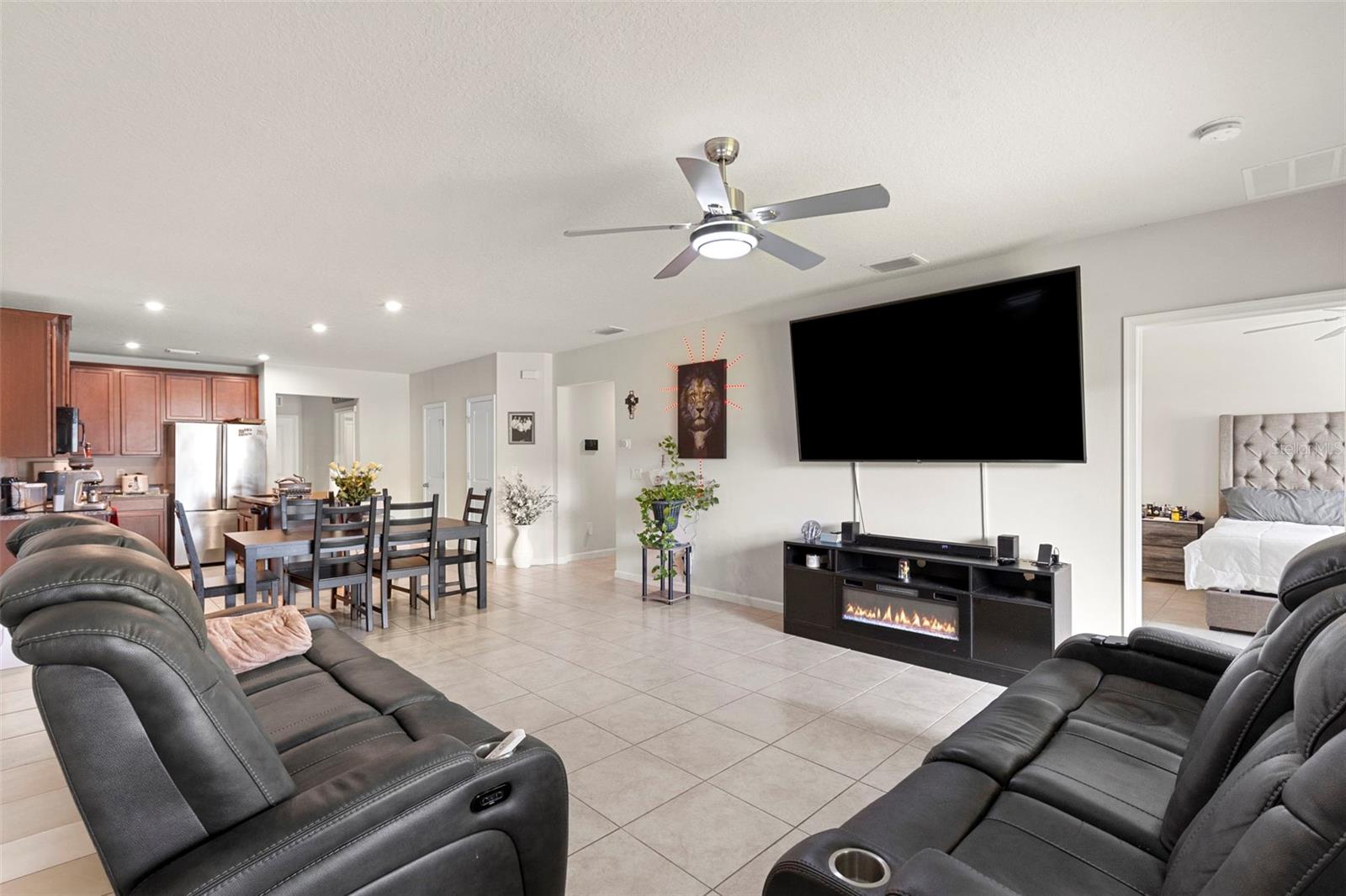 17784 TURNING LEAF CIR — photo 27
