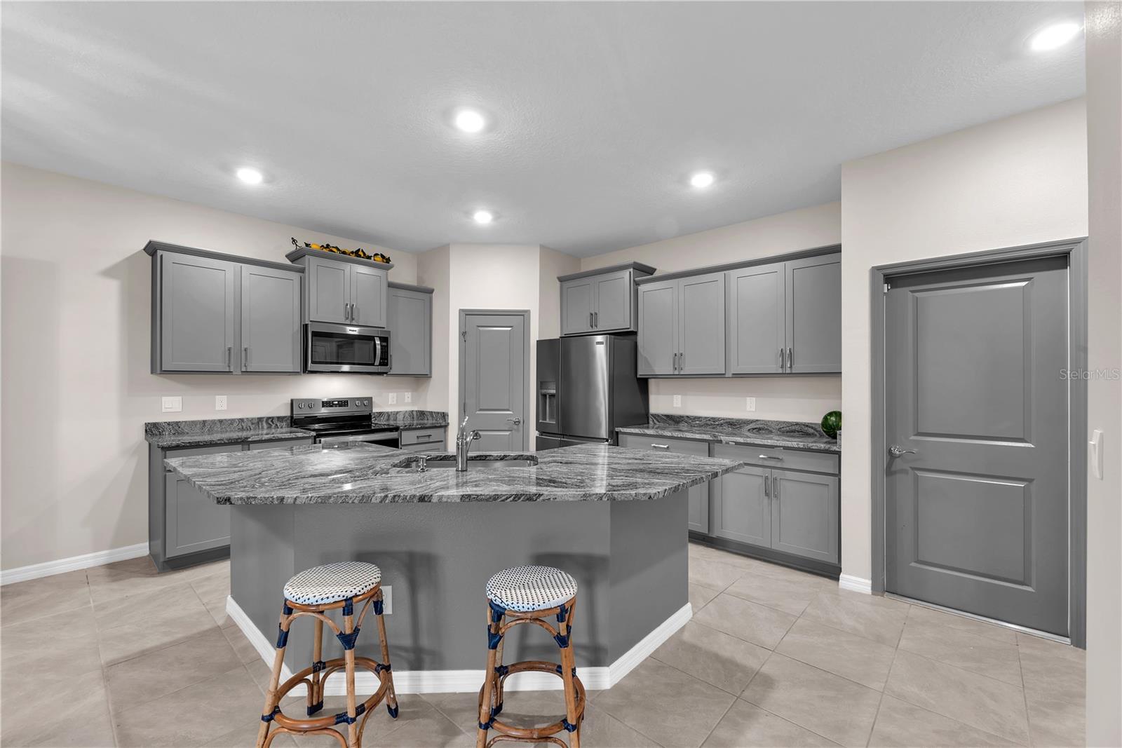 32313 LEXINGTON ST — photo 6
