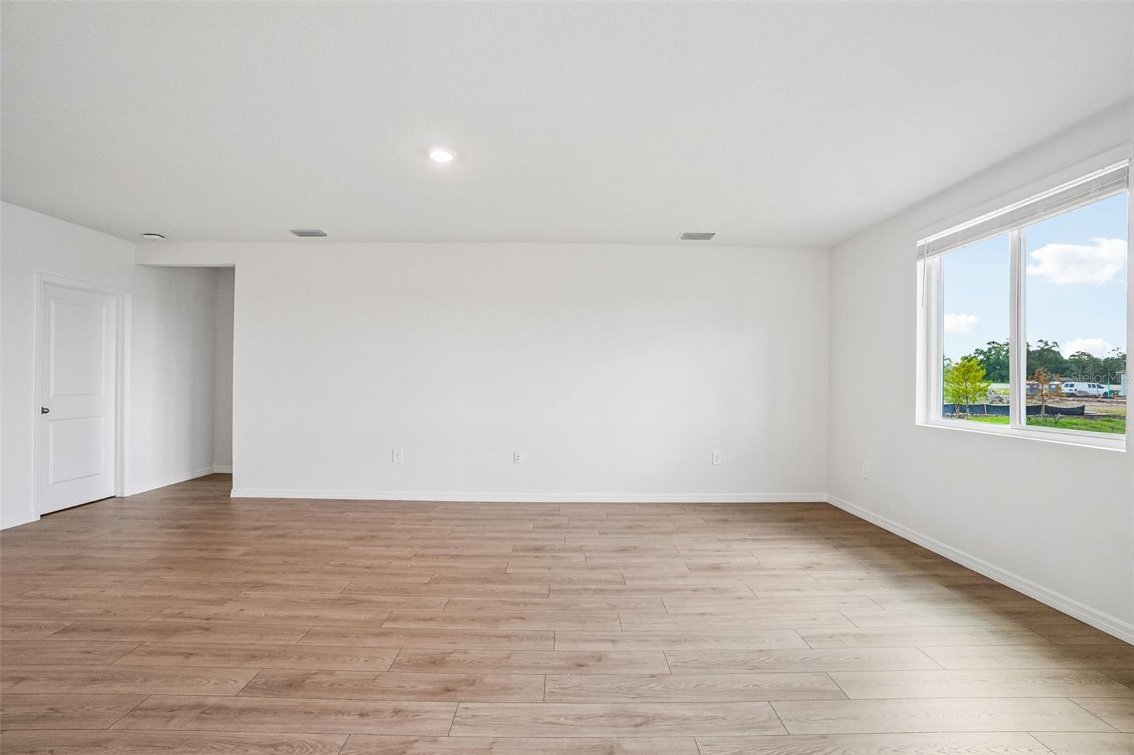 13684 UMBER FOREST ST — photo 7