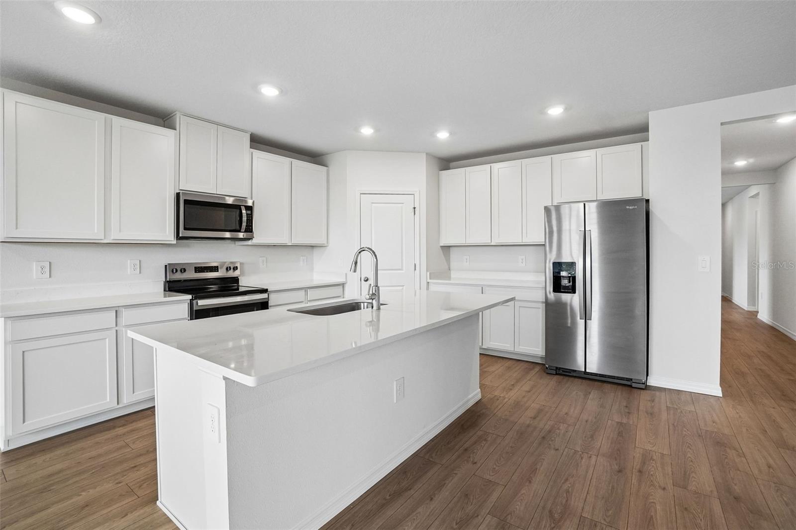 13684 UMBER FOREST ST — photo 17