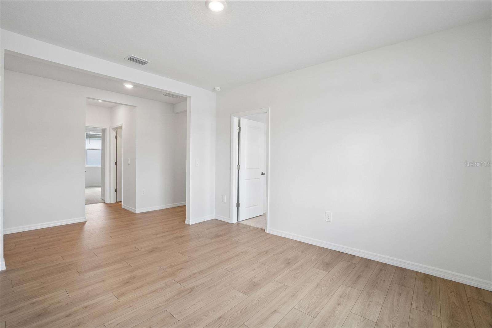 13684 UMBER FOREST ST — photo 28