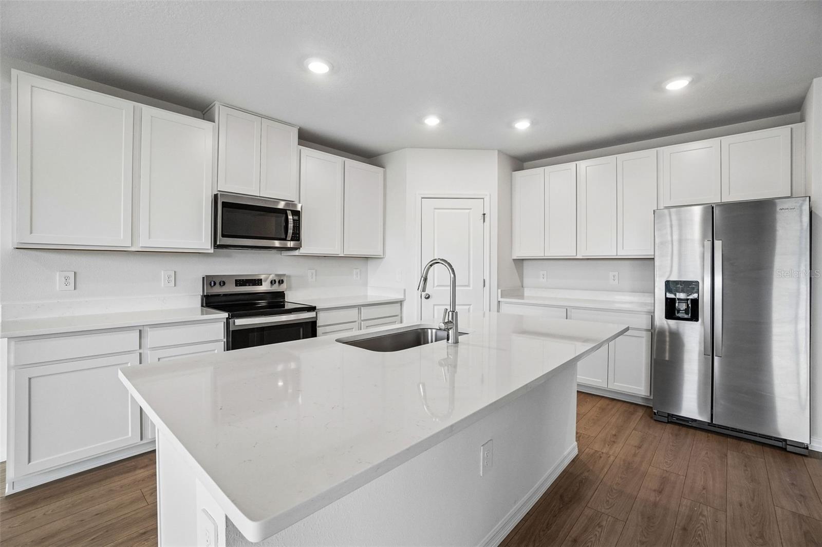 13684 UMBER FOREST ST — photo 16