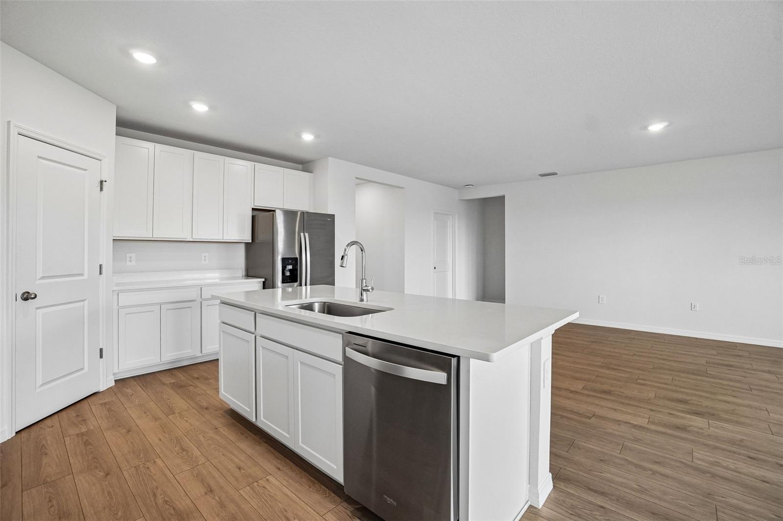 13684 UMBER FOREST ST — photo 19