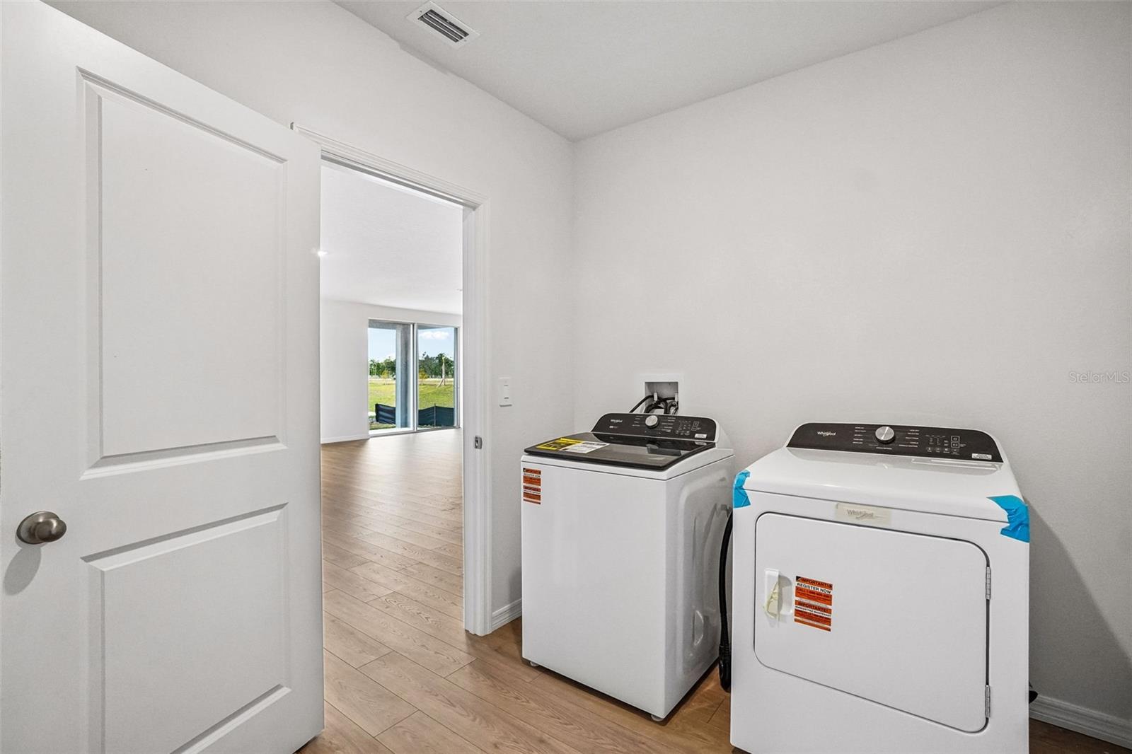 13684 UMBER FOREST ST — photo 33
