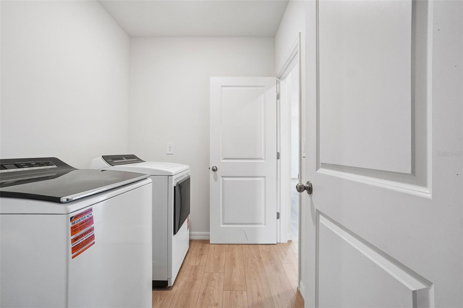 13696 UMBER FOREST ST — photo 27