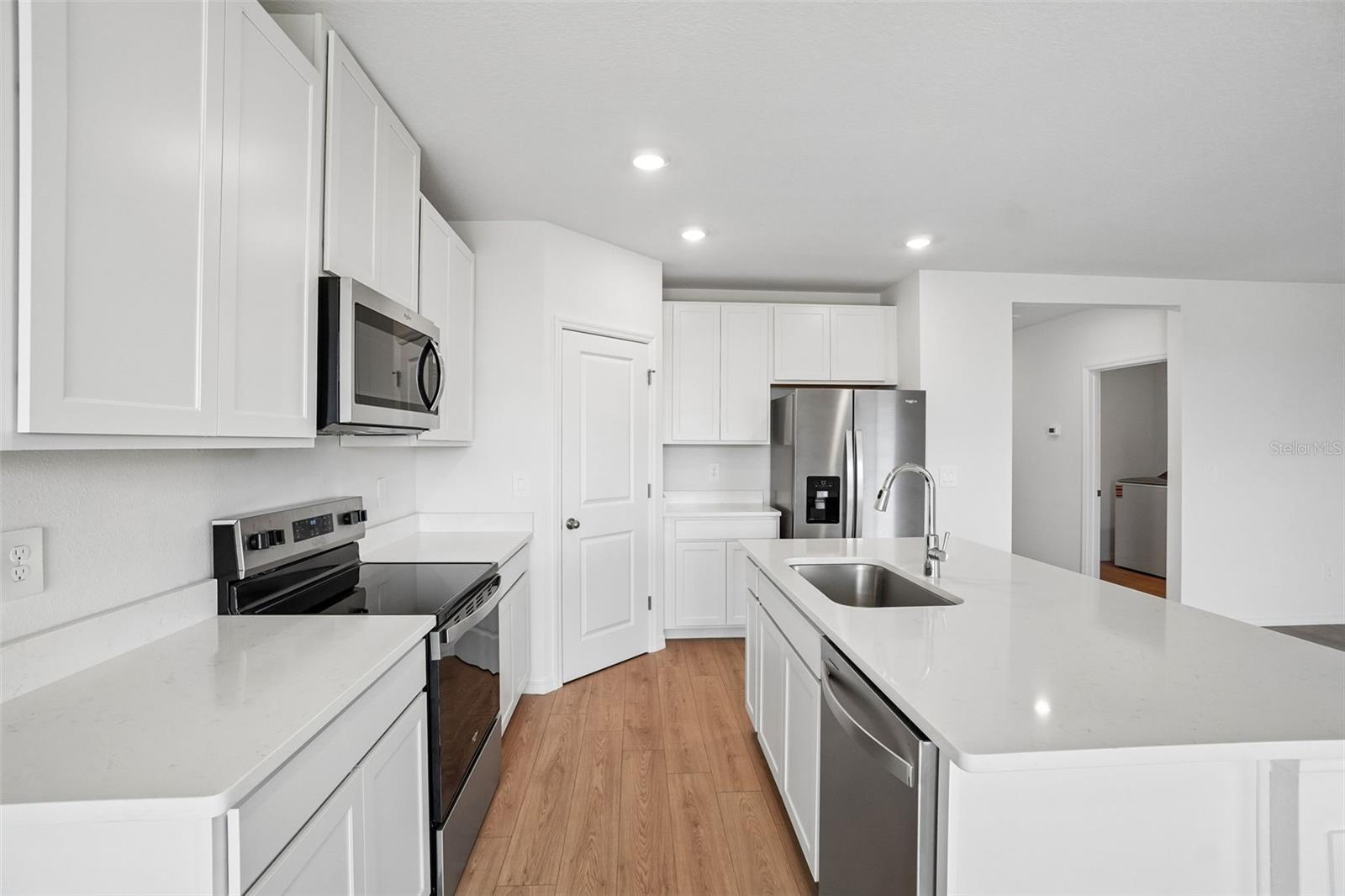13696 UMBER FOREST ST — photo 16