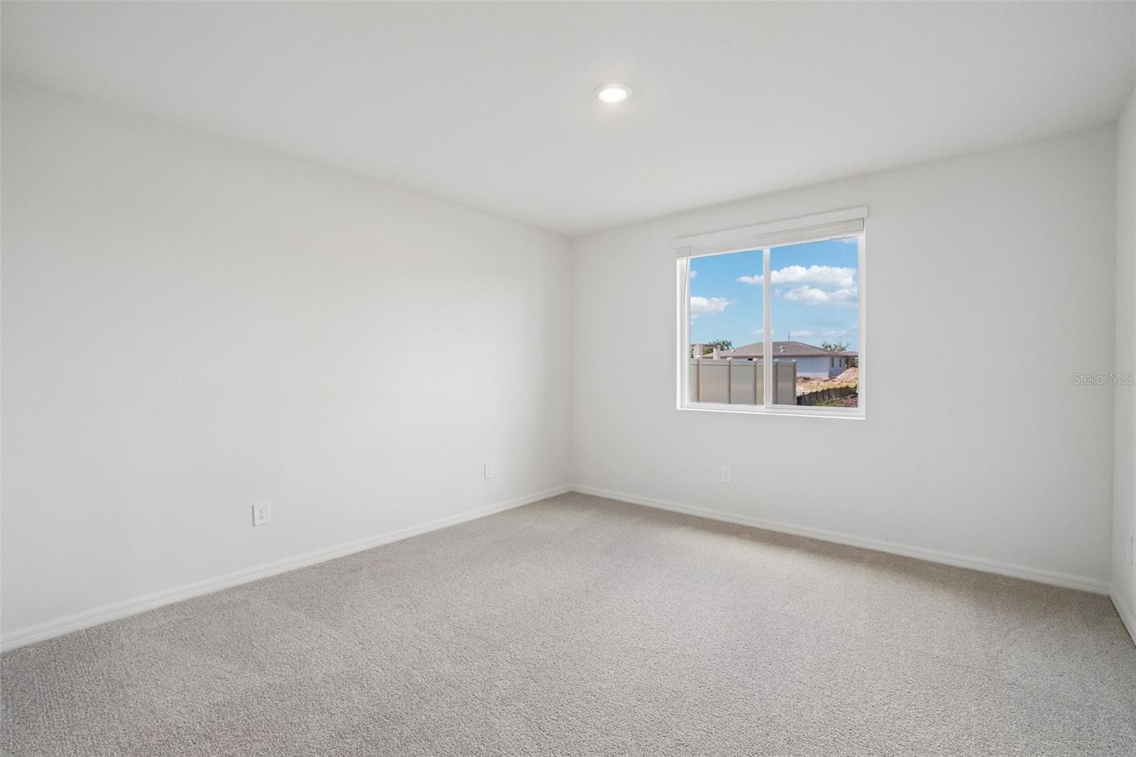 13696 UMBER FOREST ST — photo 28