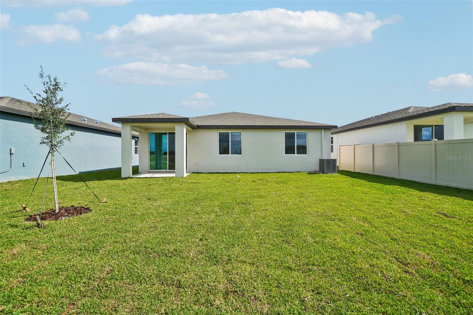 13696 UMBER FOREST ST — photo 36