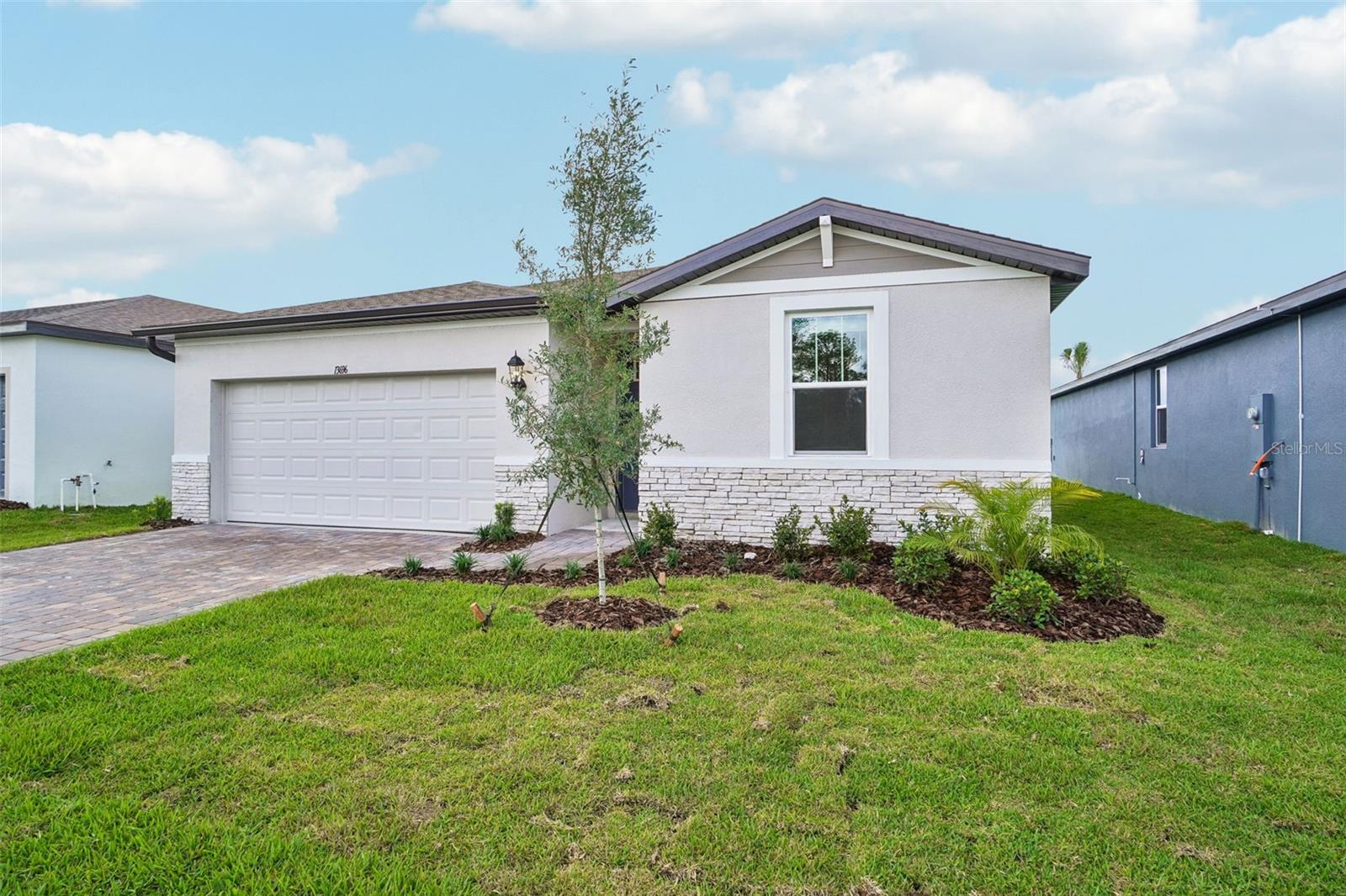13696 UMBER FOREST ST — photo 3