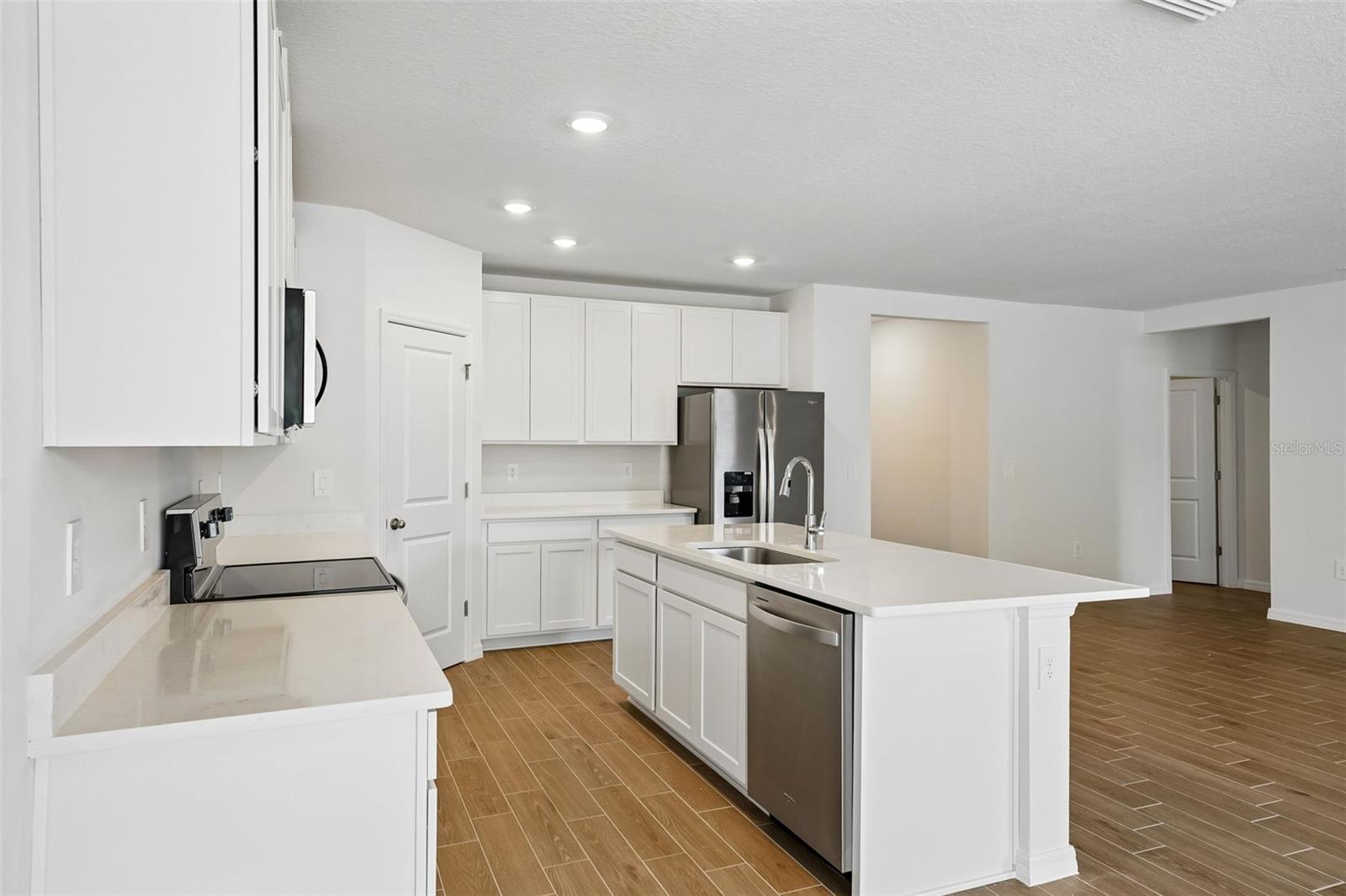 13755 UMBER FOREST ST — photo 15