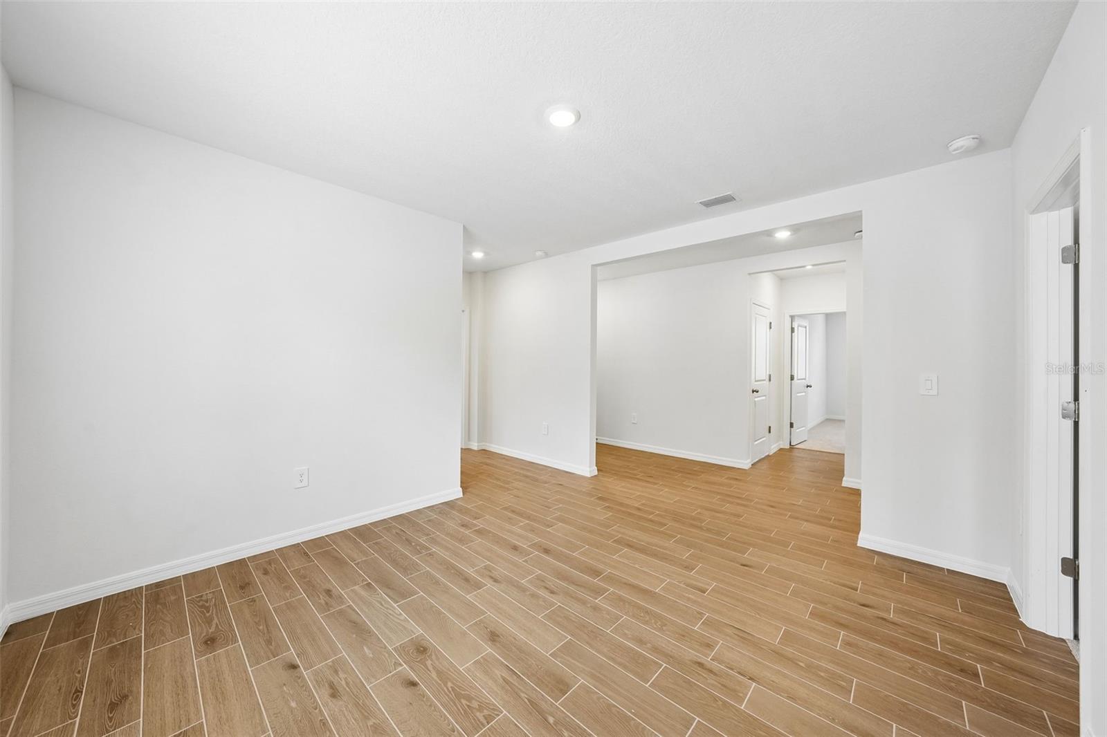 13755 UMBER FOREST ST — photo 29